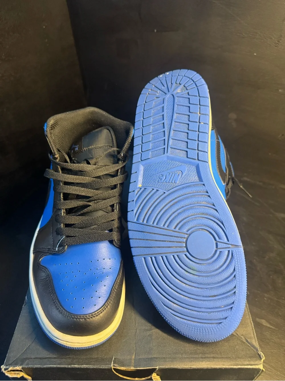 Nike iconic mid